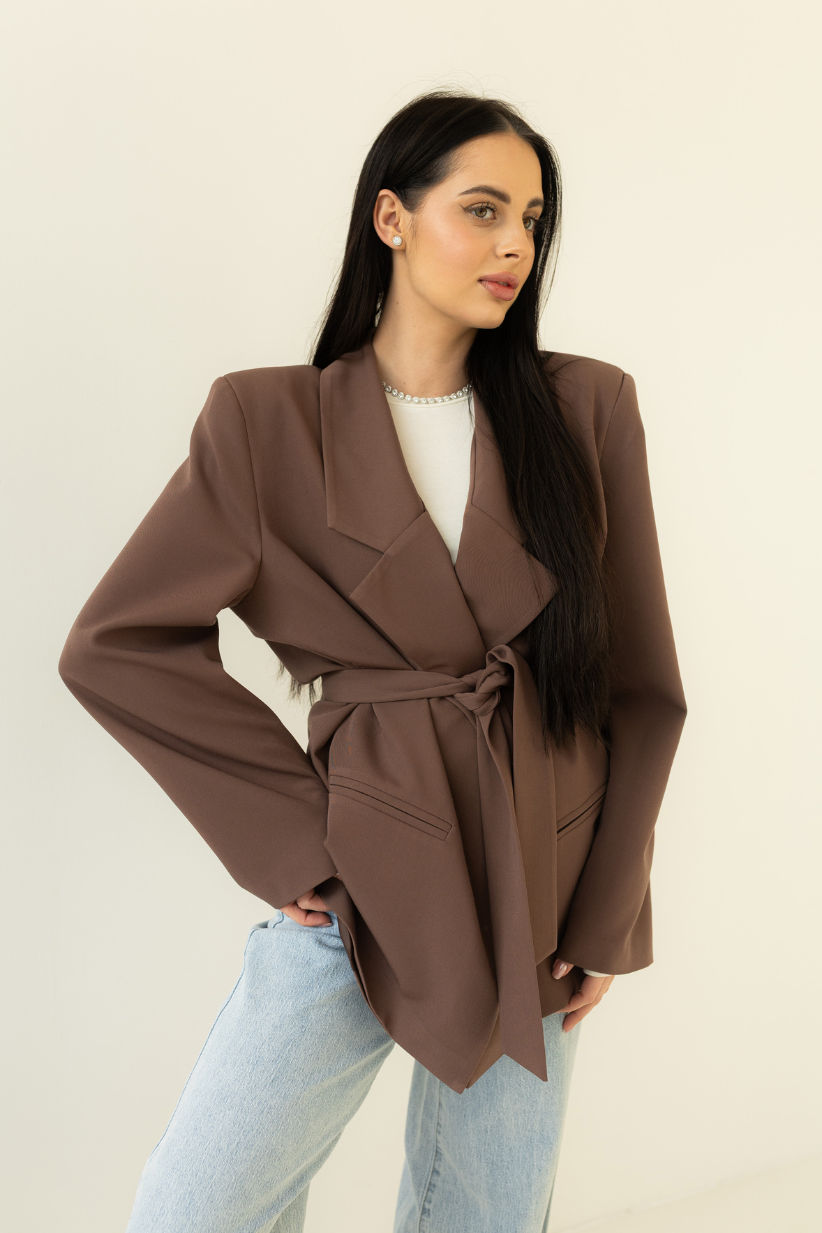 Marynarka oversize z usztywnianymi ramionami, mleczna czekolada, Pasek w zestawie - obrazek 3